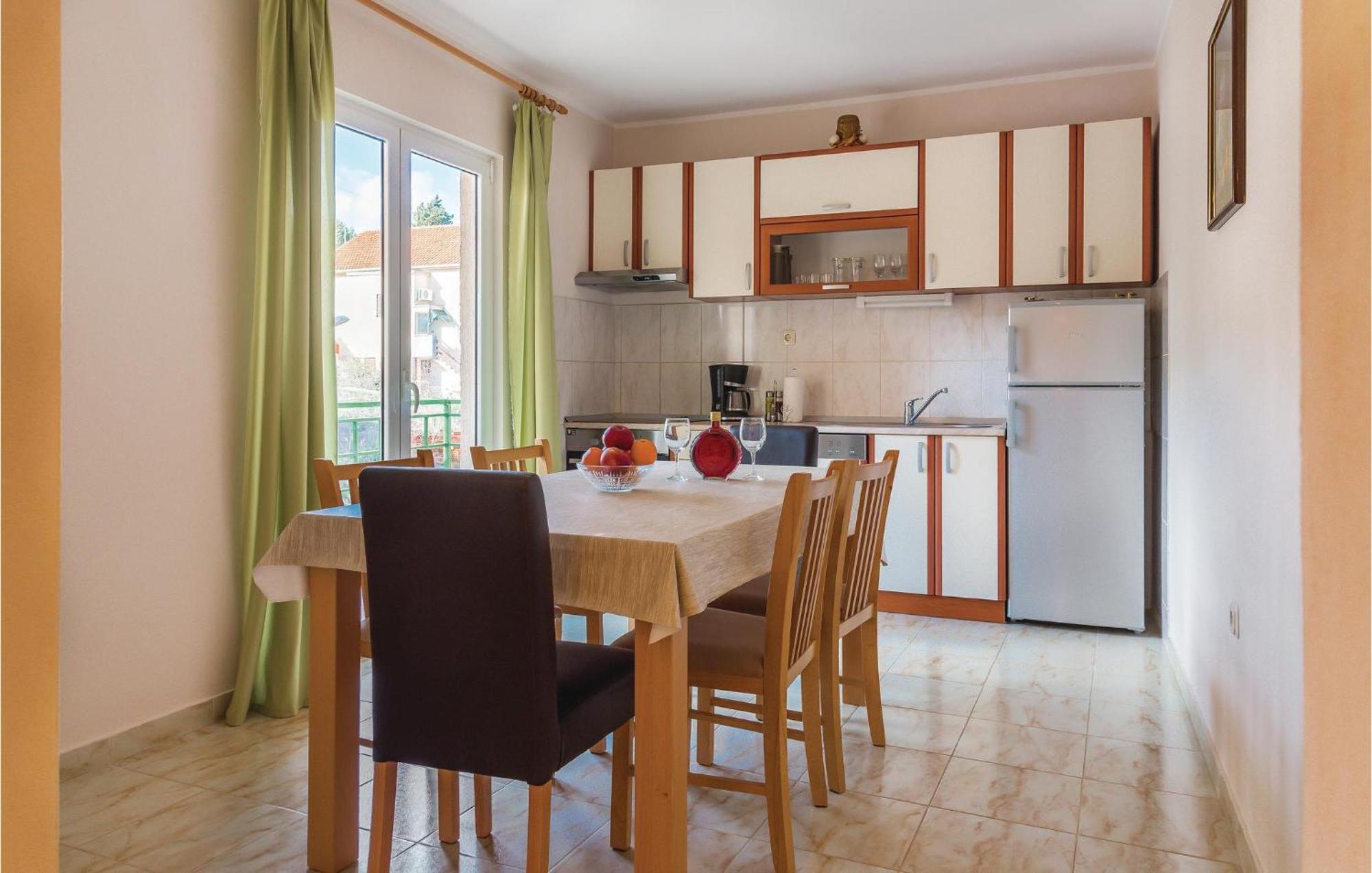 Beautiful Apartment In Raslina With Wifi Buitenkant foto
